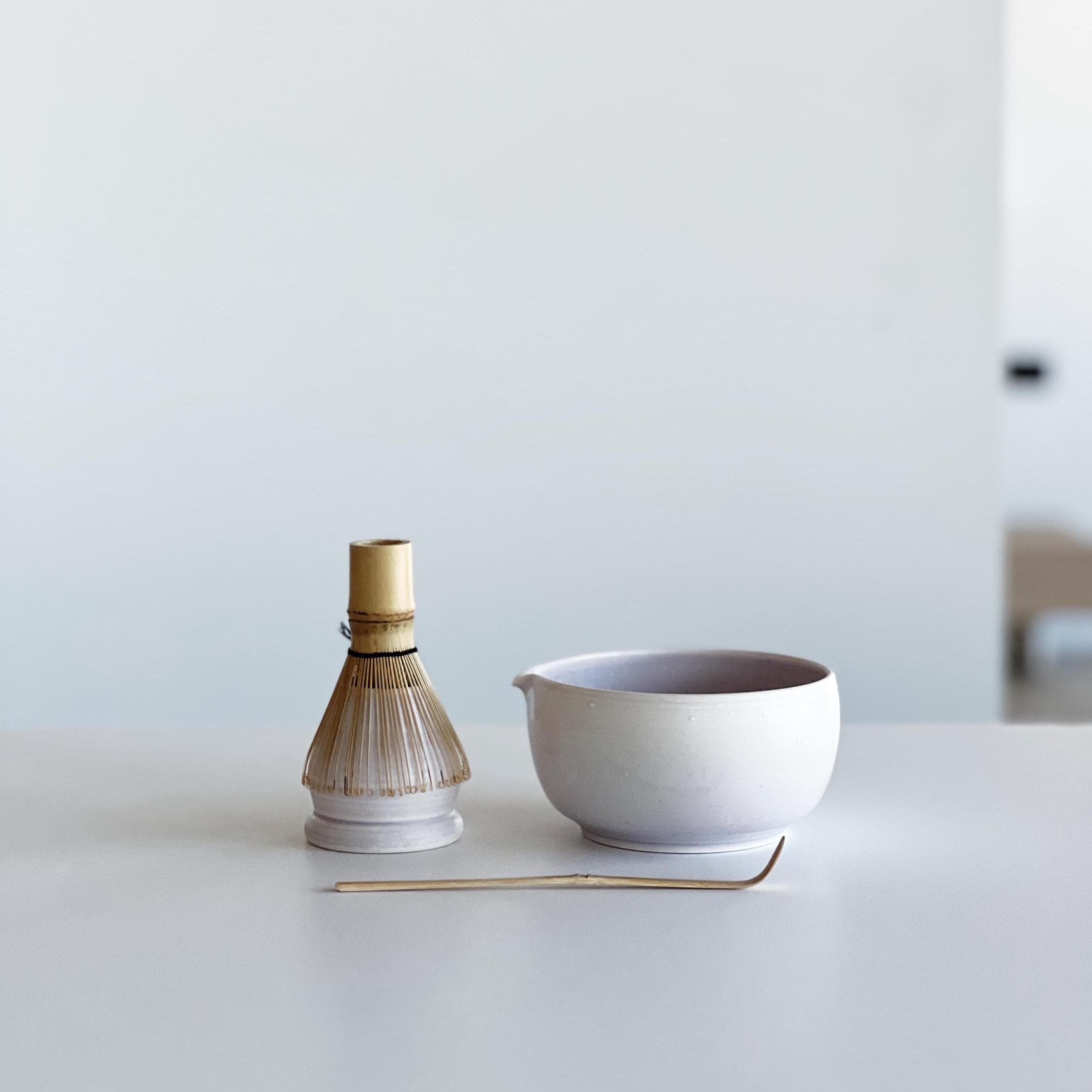 Handmade Light Lilac Ceramic Matcha Bowl Set: Bowl with Pouring Spout and Whisk Holder